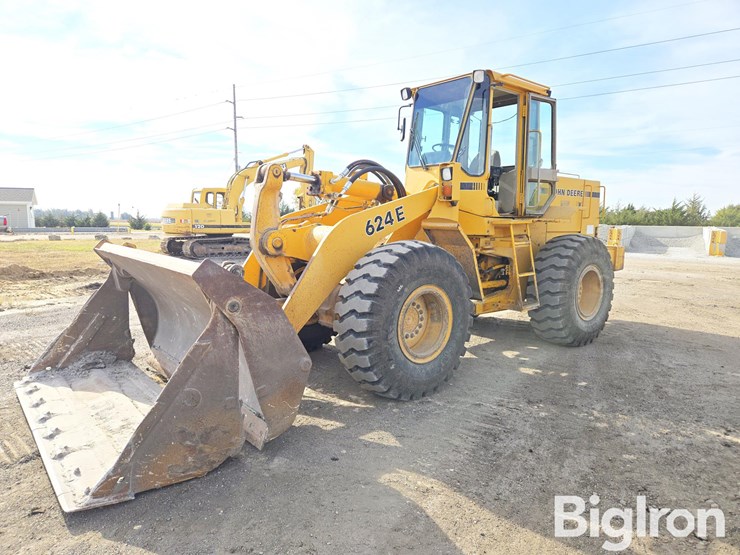 deere-624e-image-1