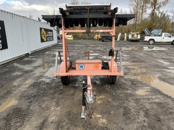 2004-wanco-towable-arrow-board-image-8