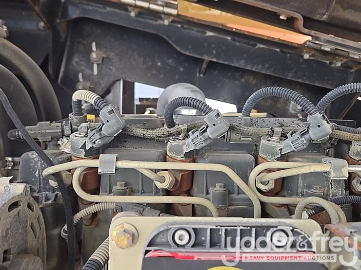 2015-jlg-600aj-image-89