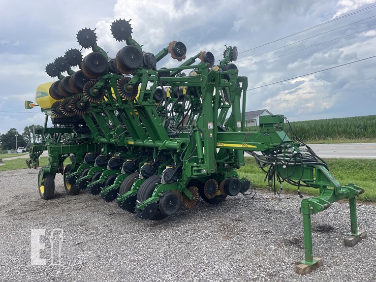 2012-john-deere-1790-image-1