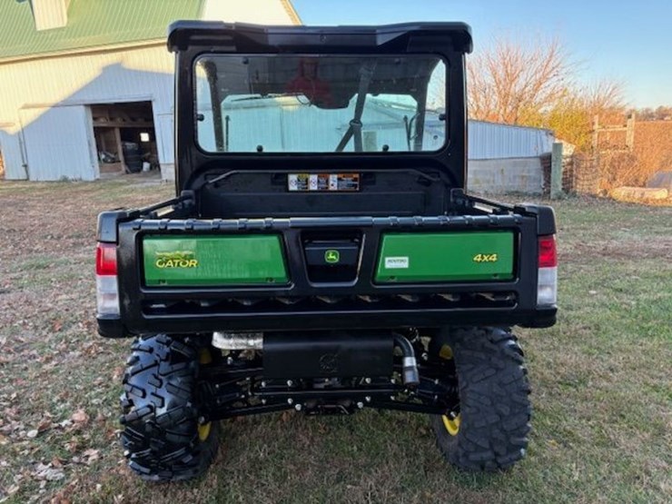 jd-xuv-835m-utv-image-34