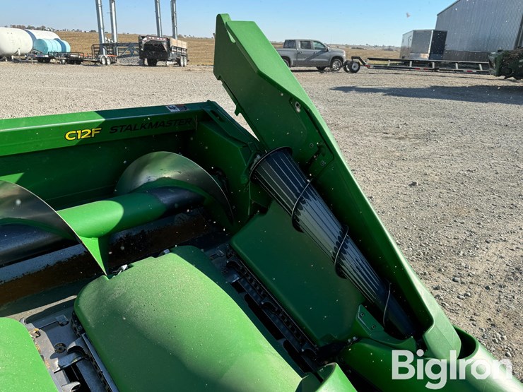 2024-john-deere-c12f-image-12