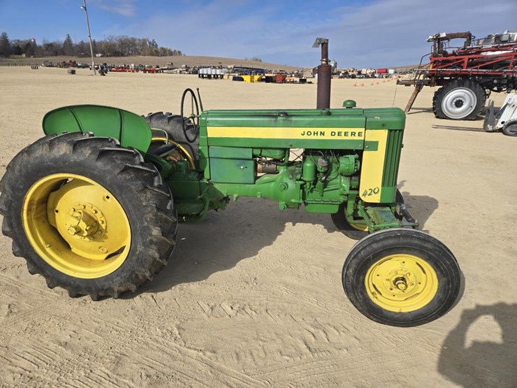 john-deere-420-image-15