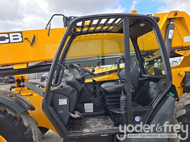 2017-jcb-510-56-image-111