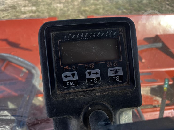 2005-hesston-9260-image-35