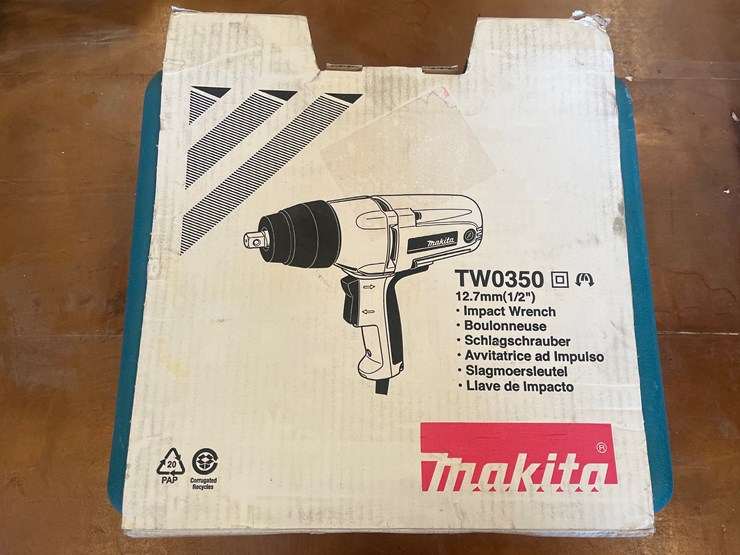 #18-•-makita-two350-impact-wrench-image-1