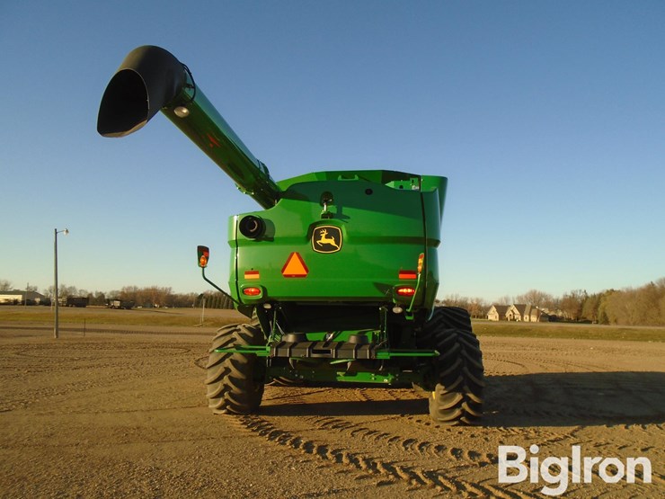 2021-john-deere-s780-image-6