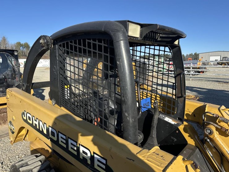 john-deere-240-image-20