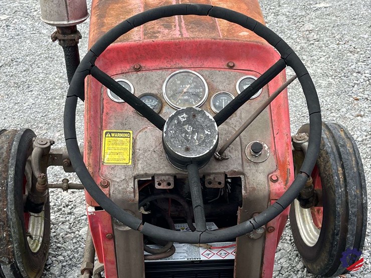 massey-ferguson-mf165-image-35