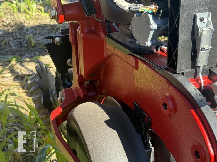 2024-case-ih-2160-image-62