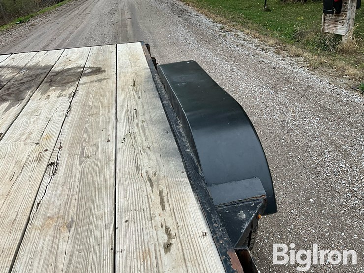 titan-trailer-image-11