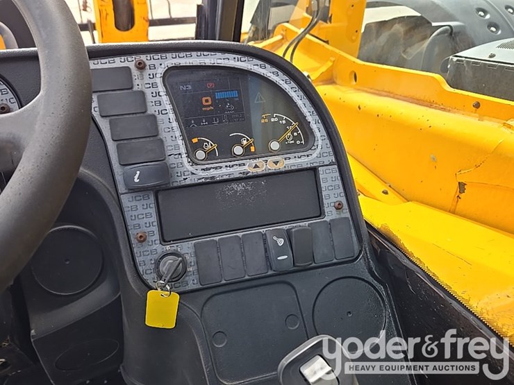 2017-jcb-510-56-image-127