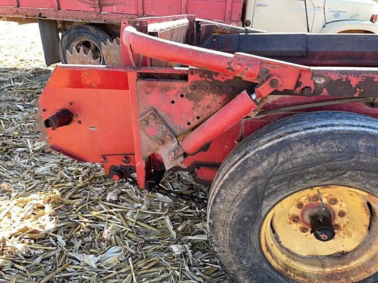 new-holland-514-image-15