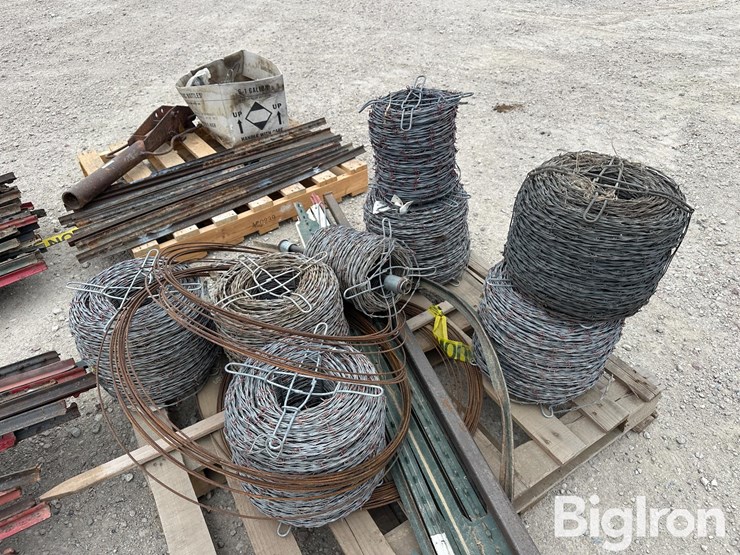 fencing-materials-assortment-image-14