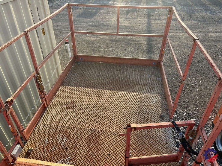 1999-skyjack-sj8841-/-41’-scissor-lift-image-38
