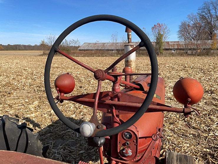 ih-farmall-h-tractor-image-20