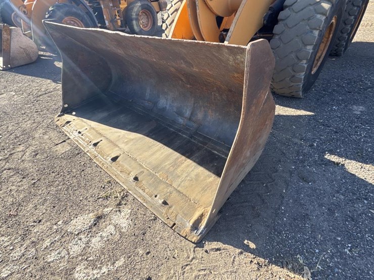 case-621f-xr-image-18