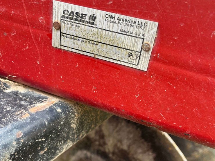 case-ih-370-image-11