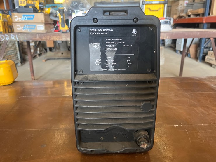 #39-•-miller-cst250-welder-image-3