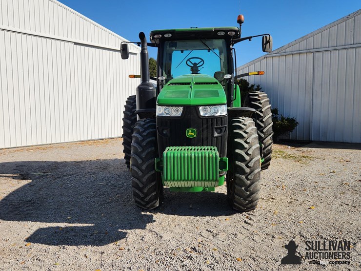 2013-john-deere-8285r-image-2