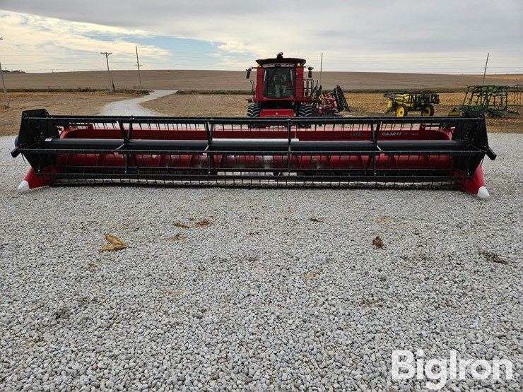 2011-case-ih-3020-image-2