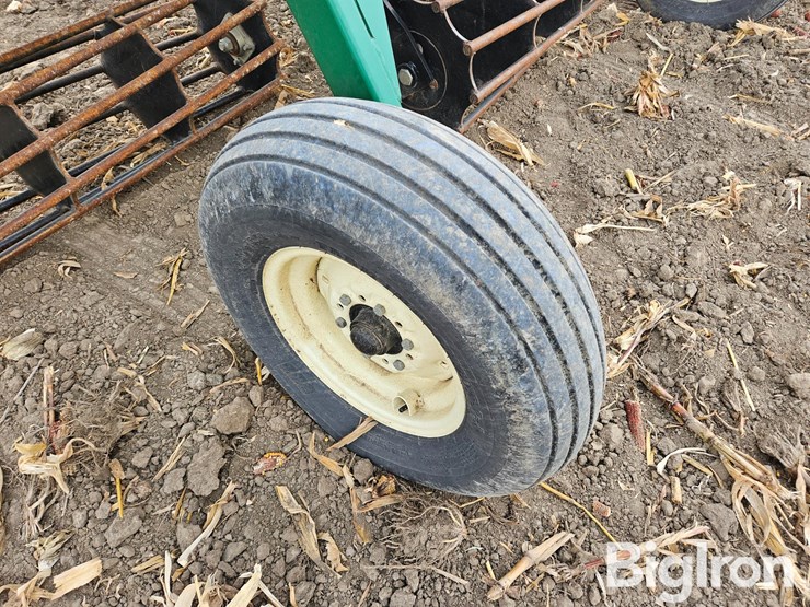 great-plains-2330sc-30'-wide-seedbed-conditioner-image-17