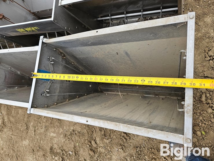 big-husky-&-hog-slat-stainless-steel-nursery-feeders-image-17