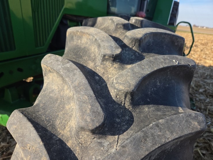 john-deere-7810-image-29