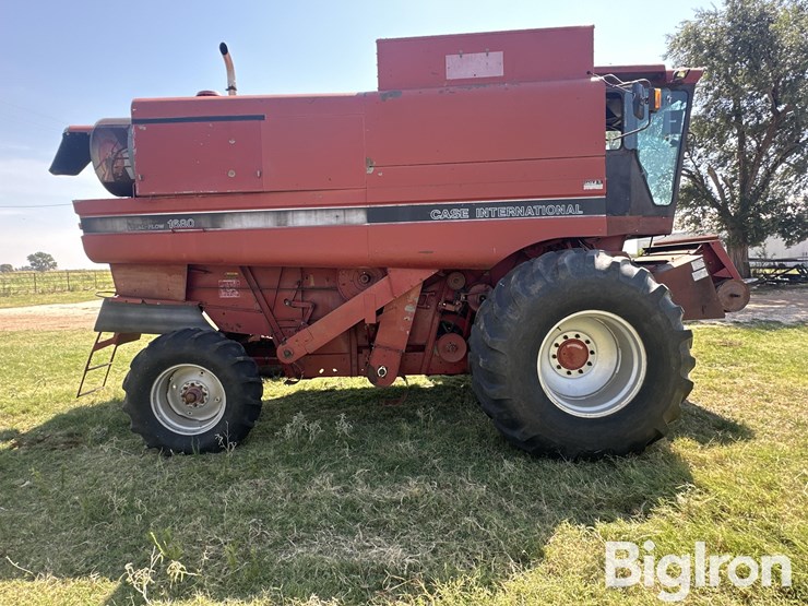 1990-case-ih-1680-image-4