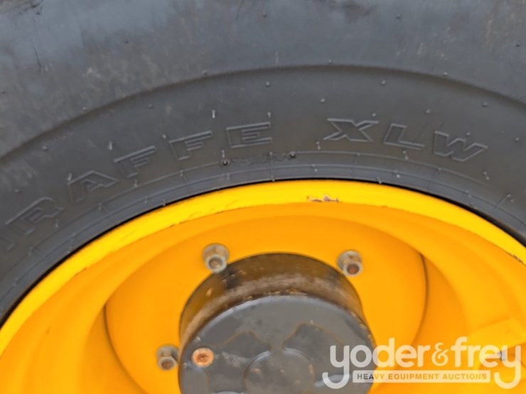 2017-jcb-510-56-image-26