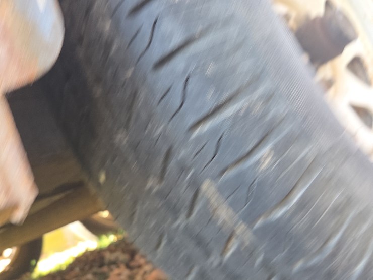 16'-ponderosa-livestock-trailer-image-19