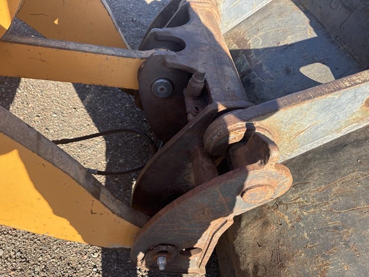 case-621f-xr-image-23