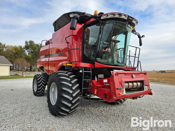 2015-case-ih-5140-image-3