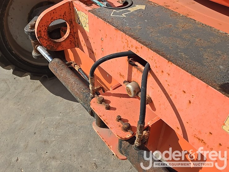2015-jlg-600aj-image-54