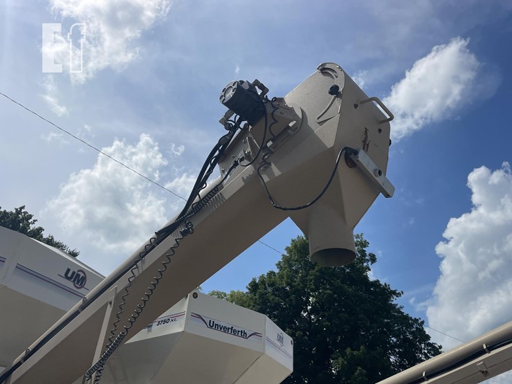 2010-unverferth-3750-image-30