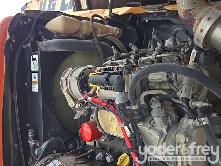 2015-jlg-600aj-image-100