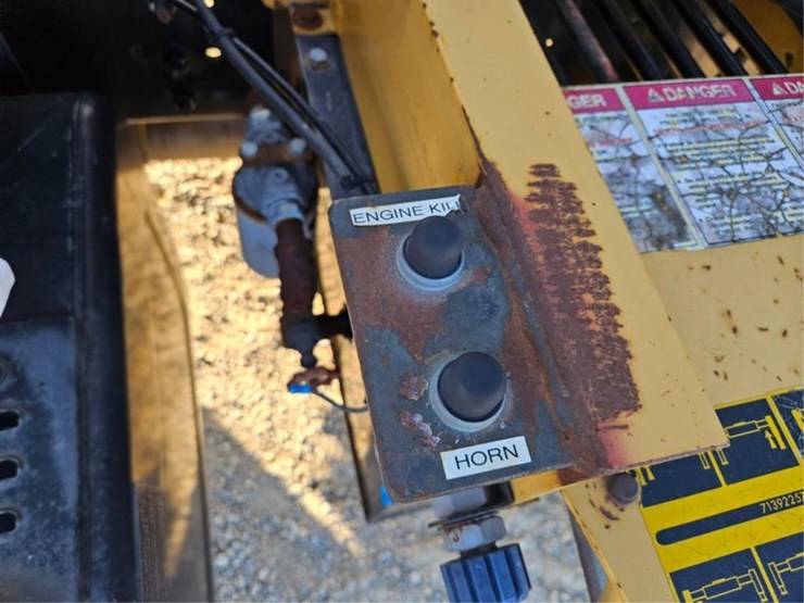 1997-imt-5200-image-19