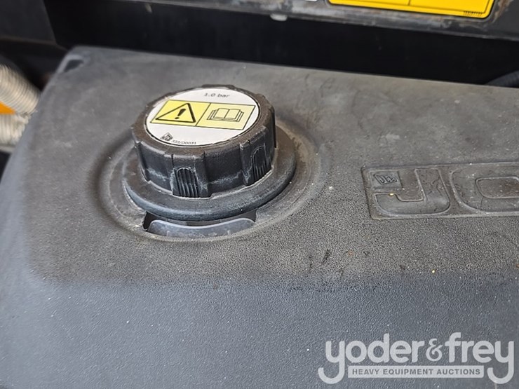 2017-jcb-510-56-image-109