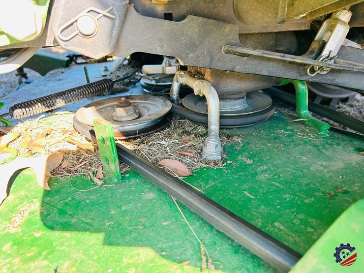 2016-john-deere-1025r-image-27