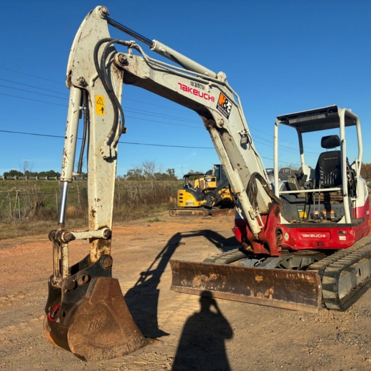 2021 TAKEUCHI TB260