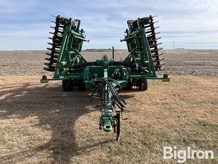 great-plains-2400tm-image-2