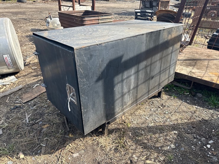 #138-•-25”-x-48”-side-access-truck-box-image-1
