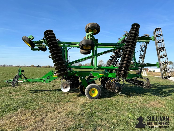 2013-john-deere-2623vt-image-8