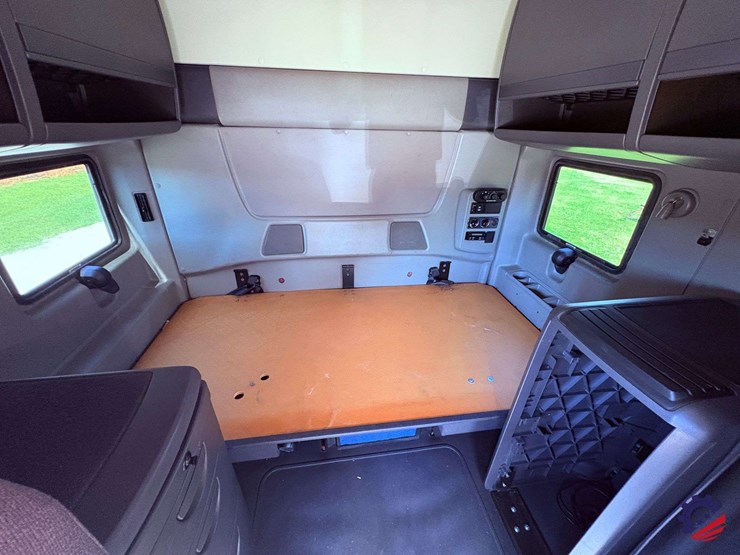 2017-international-prostar-image-92