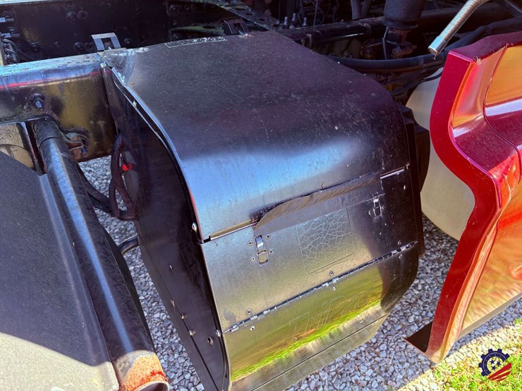 2017-international-prostar-image-35