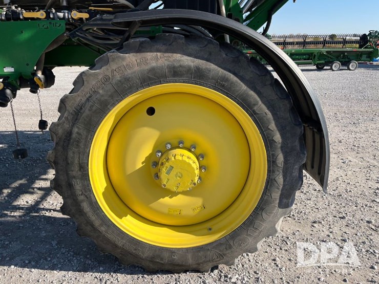 2019-john-deere-r4038-image-45