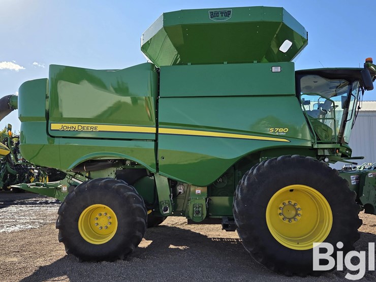 2018-john-deere-s780-image-4