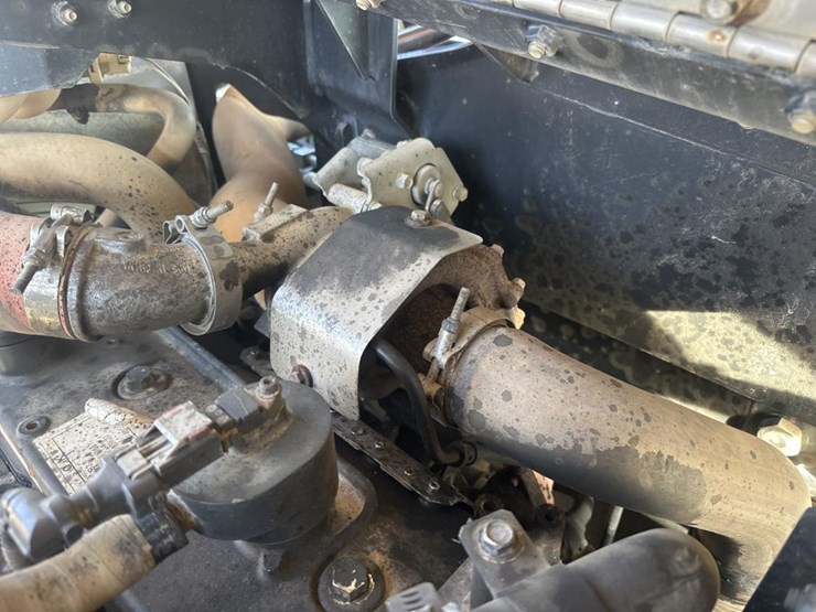 2015-jlg-g6-42a-image-44