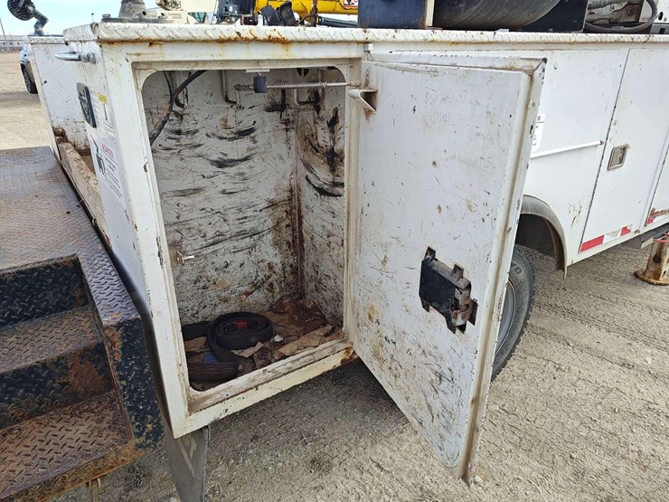 2017-ford-f550-image-23