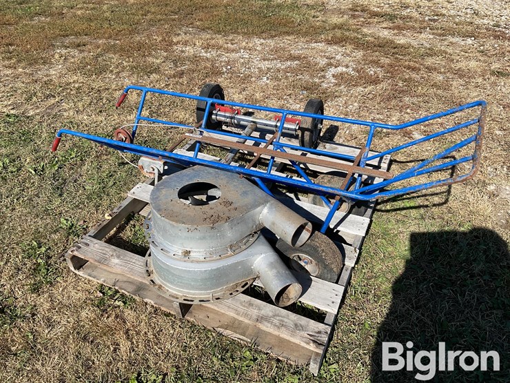 pallet-of-misc-dolly-equipment-image-2